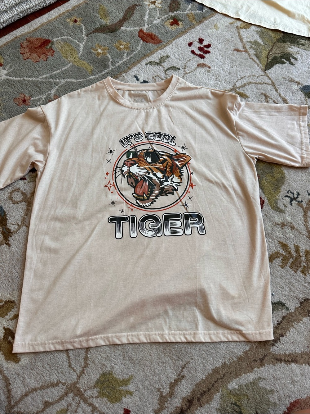 It's Cool Tiger Graphic Tee - Light Cream Small
